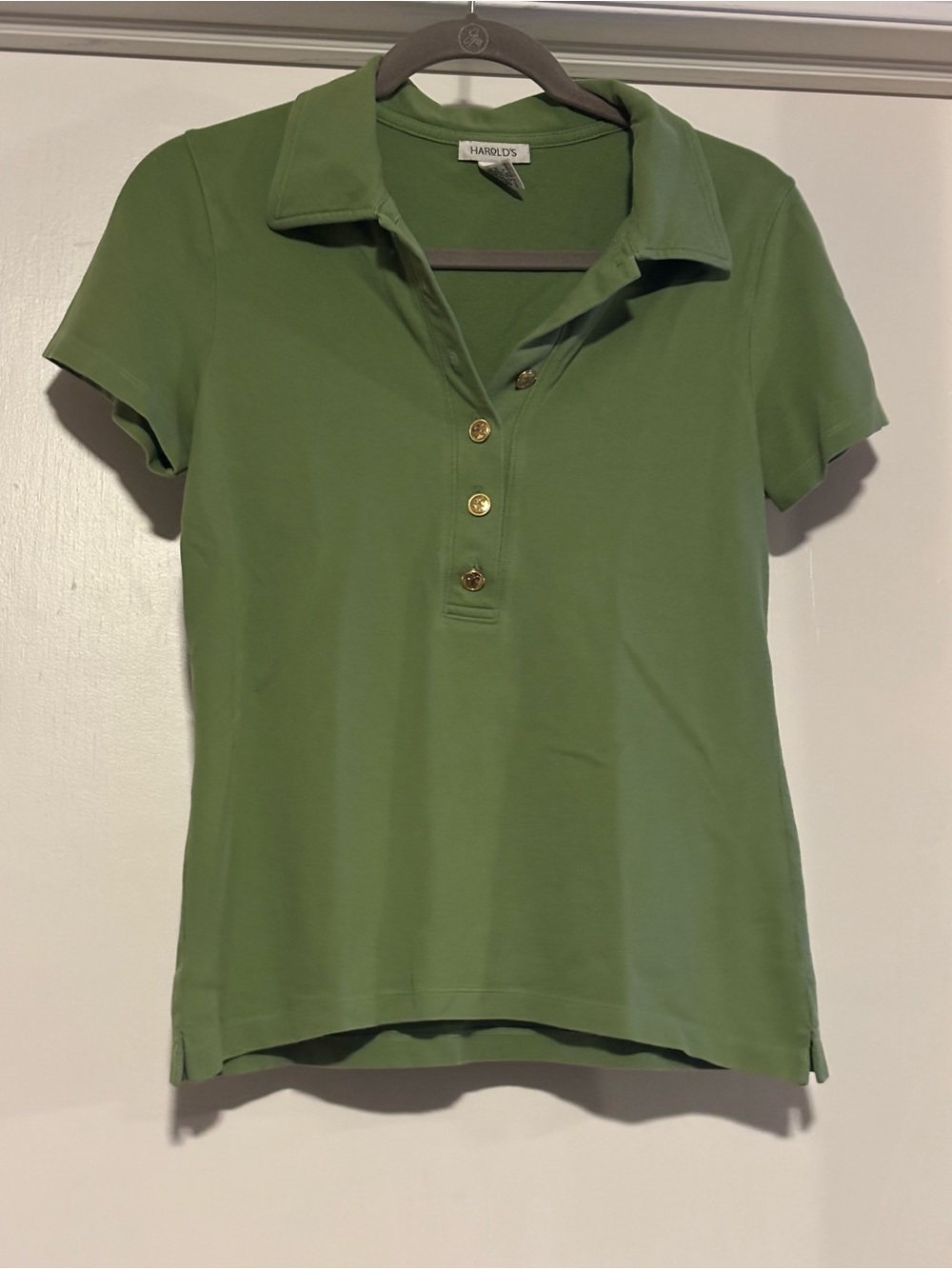 🌸Harold's Olive Green Short Sleeve Polo with Gold Buttons